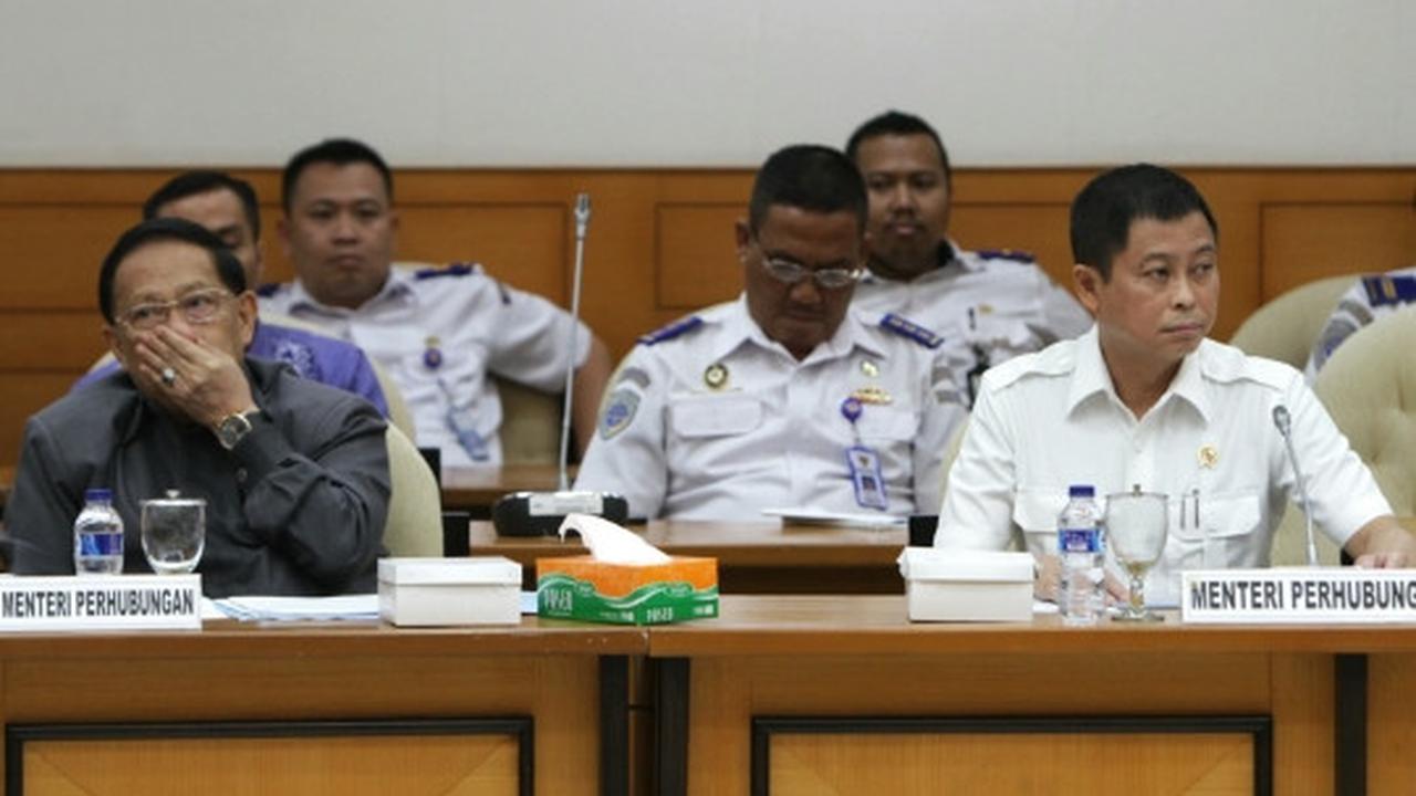 Jonan dan mantan Menhub dicecar Pansus DPR terkait Pelindo II