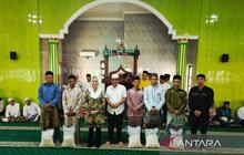 Pemkab Natuna Salurkan Berbagai Bantuan di Pulau Penyangga, Perkuat Kesejahteraan Warga