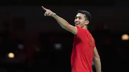 Reaksi pebulutangkis tunggal putra Indonesia Jonatan Christie setelah menang melawan Anders Antonsen dari Denmark pada semifinal final Piala Thomas atau Thomas Cup 2021 di Aarhus, Denmark, 16 Oktober 2021. Jonatan Christie menang 25-23, 15-21, 21-16. (Claus Fisker/Ritzau Scanpix via AP)