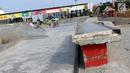 Kondisi salah satu fasilitas di area bermain skateboard di RTH/RPTRA Kalijodo, Jakarta. Selasa (24/7). Sebelumnya, warganet ramai membahas di media sosial ihwal kondisi RTH dan RPTRA Kalijodo yang terlihat terbengkalai. (Liputan6.com/Helmi Fithriansyah)