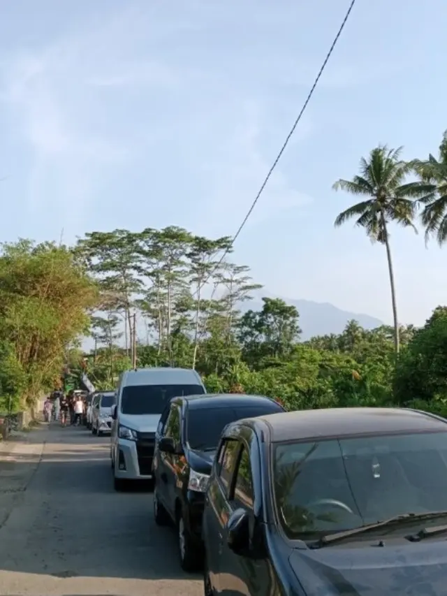 Warung Kopi Klotok Jogja Makin Ramai Pengunjung, Ternyata Pernah Dikunjungi Keluarga Jokowi.