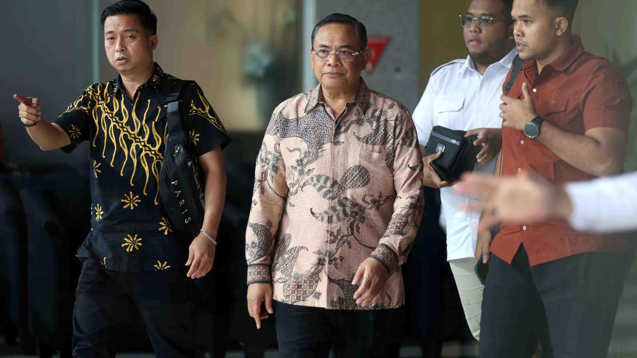 FOTO: Bupati Pati Sudewo Kembali Diperiksa KPK Terkait Dugaan Kasus Korupsi Jalur Kereta