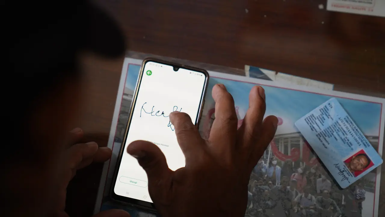 PT Pupuk Indonesia (Persero) mulai melayani penebusan pupuk bersubsidi secara digital bagi petani terdaftar yang berada di Provinsi Sumatera Utara (Sumut), Sulawesi Tengah (Sulteng), dan Sulawesi Tenggara (Sultra) mulai hari Sabtu (16/9/2023)