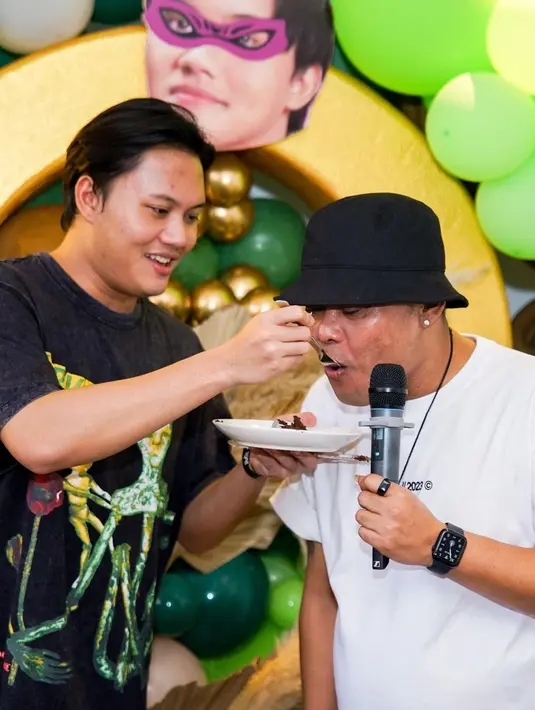 Ulang tahun Rizky Febian. [Foto: Instagram/ferdinan_sule]