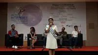Miss Internet Indonesia 2017, Marsya Gusman di konferensi pers gelaran Miss Internet 2018 pada Rabu (10/1/2018). (Liputan6.com/Agustinus M Damar)