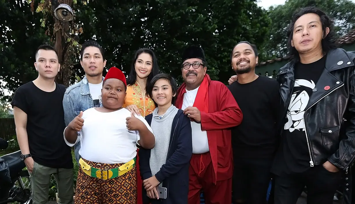 Dalam film ini, original soundtrack film dipercayakan pada band Armada. Lagu Si Doel Anak Sekolahan akan didaur ulang Armada dan akan dijadikan sebagai ost film Si Doel The Movie. (Bambang E Ros/Bintang.com)