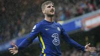 Timo Werner berhasil membuat Chelsea unggul 2-1 pada menit ke-84 usai meneruskan umpan yang disodorkan Cesar Azpilicueta di depan gawang Souhampton. (AP/Kirsty Wigglesworth)