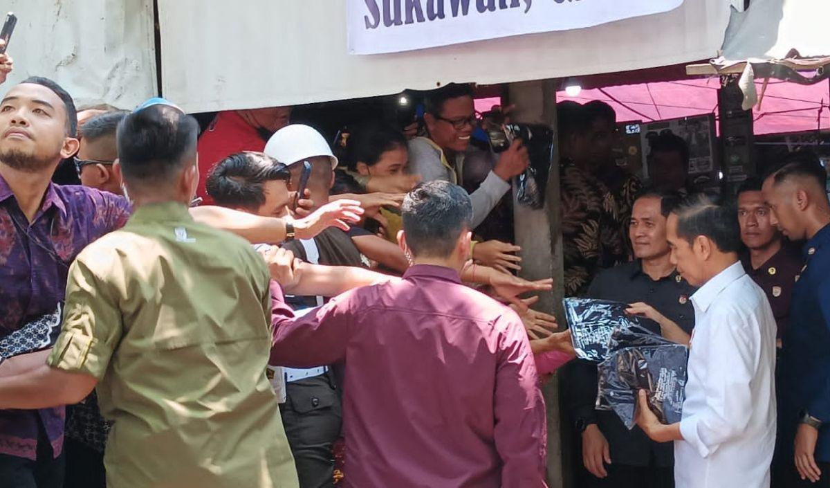 Untuk tiga bakal calon wakil presiden (cawapres), Jokowi menyatakan mereka akan diundang Wakil Presiden Ma'ruf Amin.