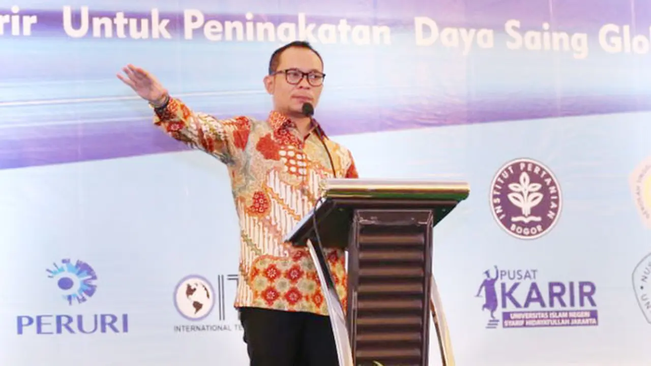 Menaker: Hindari Eksploitasi Alam, Beralih ke Pembangunan SDM