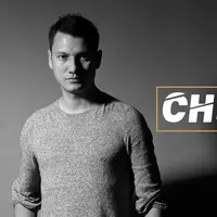 Christian Sugiono (Foto: Bintang Pictures/Desain Grafis: Muhammad Iqbal Nurfajri/Bintang.com)