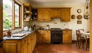 5 Cara Sederhana Memperbarui Kabinet Dapur agar Terlihat Baru dan Menawan