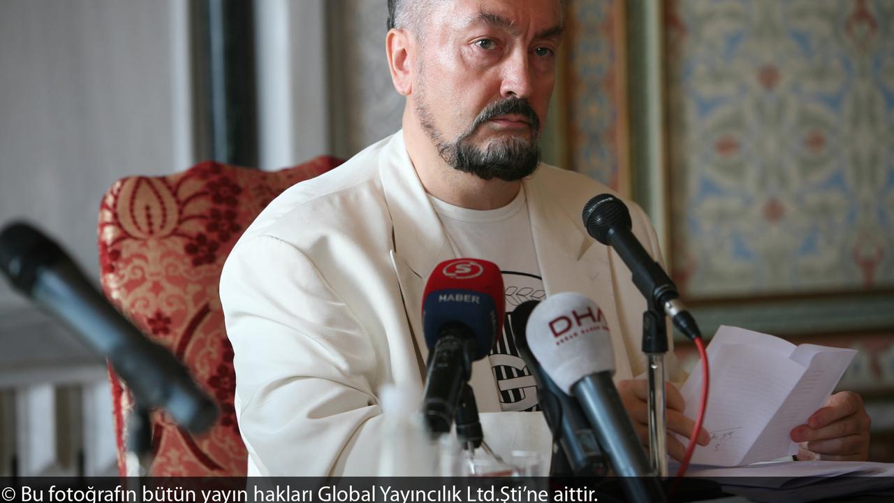 [Bintang] Mengenal Harun Yahya, Penulis yang Ditangkap Kepolisian Turki