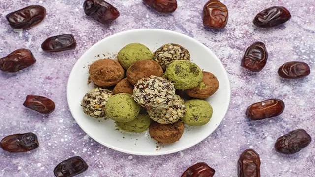 Kue Kering Bola Coklat