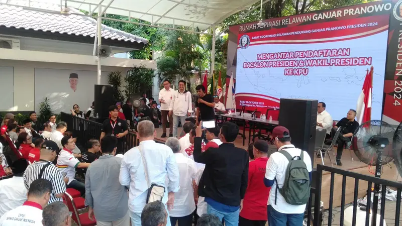 Puluhan ribu relawan akan mengantar Ganjar Pranowo dan Mahfud MD sebagai pasangan calon presiden dan wakil presiden di Pemilu 2024 ke kantor KPU Pusat di Jakarta, pada Kamis 19 Oktober 2023 (Istimewa)
