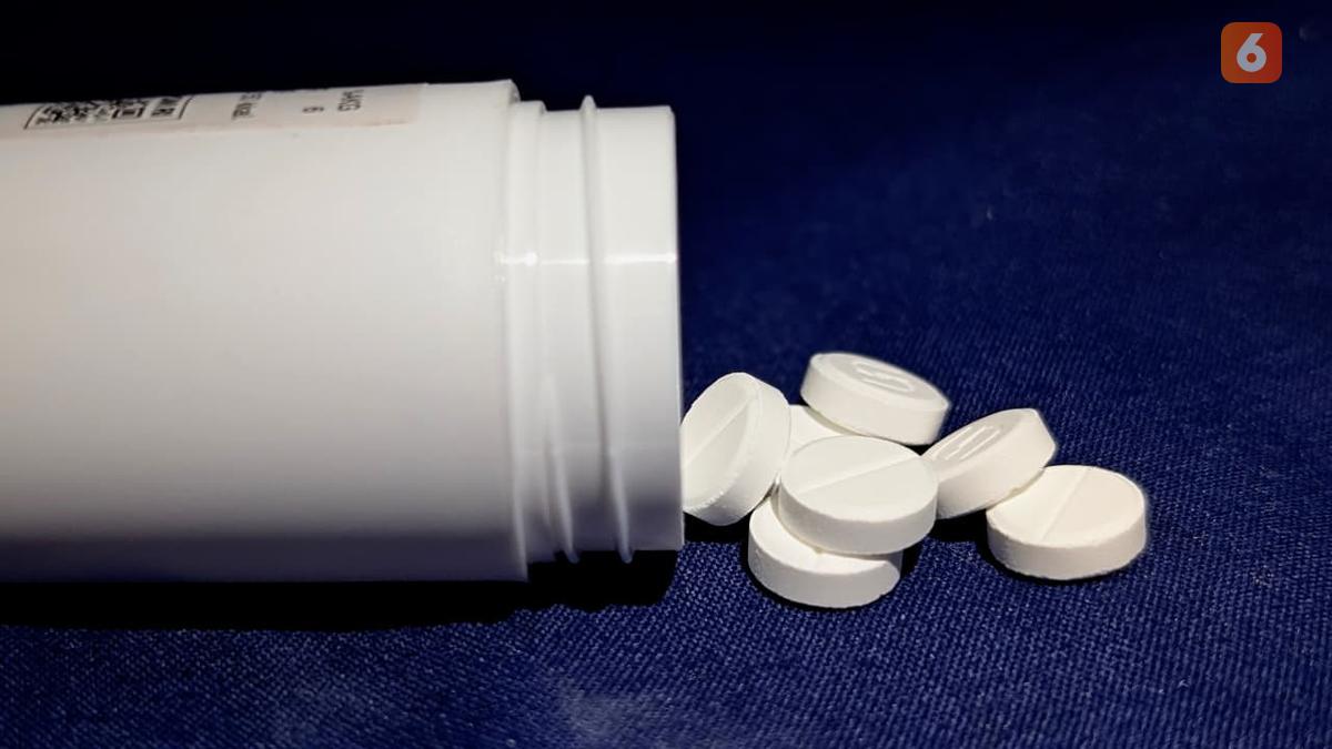 Minum Obat Anti Nyeri Usai Operasi Penggantian Sendi Lutut, Dokter: Enggak Boleh Ya