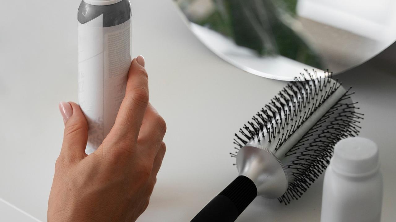 Ilustrasi Dry Shampoo (©Freepik)