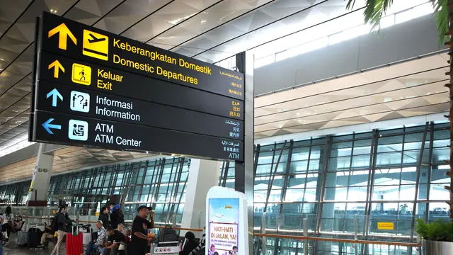 Karakter Film Jumbo Mejeng di Mana-mana, dari Candi Prambanan hingga Bandara Soekarno-Hatta