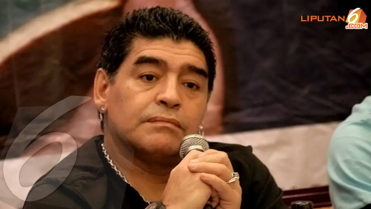 maradonna-4-130630c.jpg