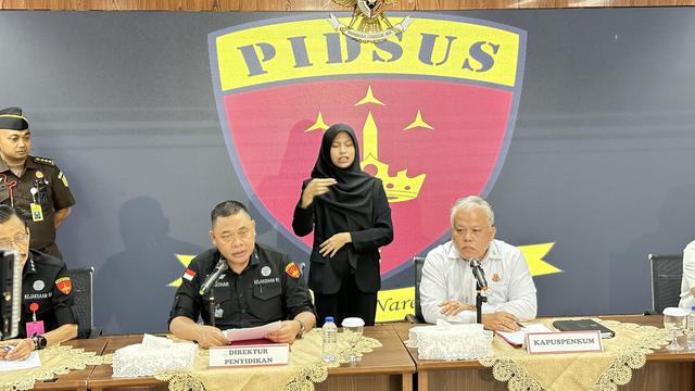 Kejagung Umumkan Tom Lembong Jadi Tersangka Korupsi Impor Gula