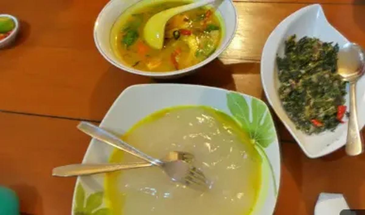 3. Papeda Papua Kuah Kuning