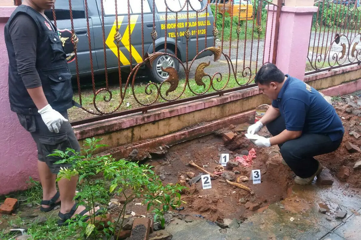 Tengkorak Manusia Dalam Septic Tank Gegerkan Warga Makassar