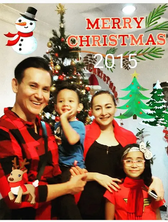 Dewi Rezer resmi mengajukan gugatan cerai pada suaminya di Pengadilan Negeri Jakarta Selatan, 2 Maret 2016. (Instagram/@marcelinolefrandt)