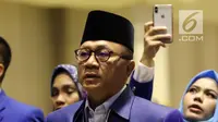 Ketum PAN Zulkifli Hasan saat mengikuti acara pembukaan Rakernas PAN di Jakarta, Kamis (9/8). Dalam rakernas tersebut PAN secara resmi mengusung Prabowo Subianto sebagai calon presiden pada Pilpres 2019.  (Liputan6.com/Johan Tallo)