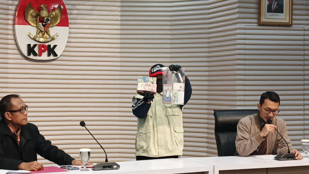 OTT Bupati Langkat, KPK Amankan 55 Keping Logam Platinum