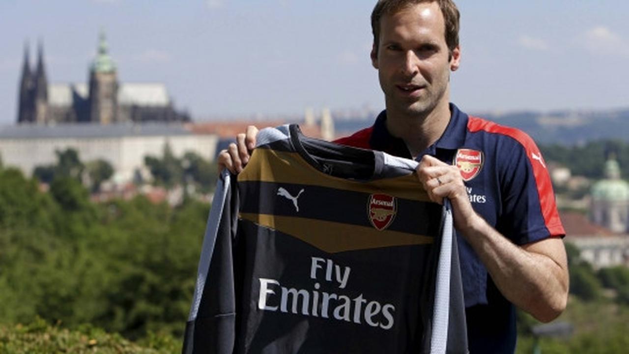 Tinggalkan Chelsea, Petr Cech resmi merapat ke Arsenal