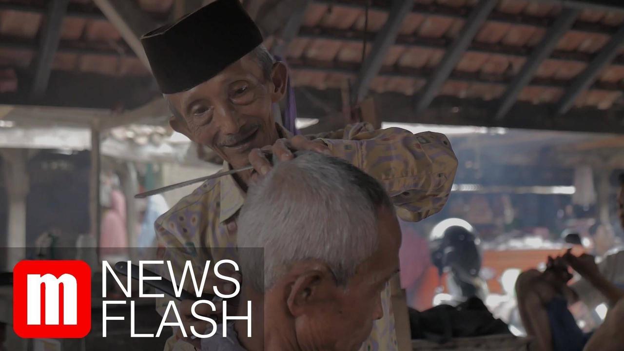 VIDEO: Senjakala Tukang Cukur Pitingan di Pasar Tradisional Cilacap