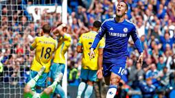 Eden Hazard meluapkan kegembiraan usai membobol gawang Palace. (Reuters/Dylan Martinez)