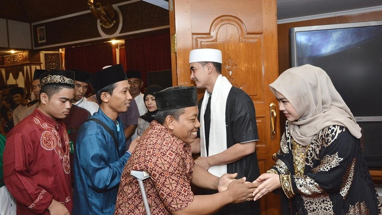 Ritual Keluarga Zumi Zola