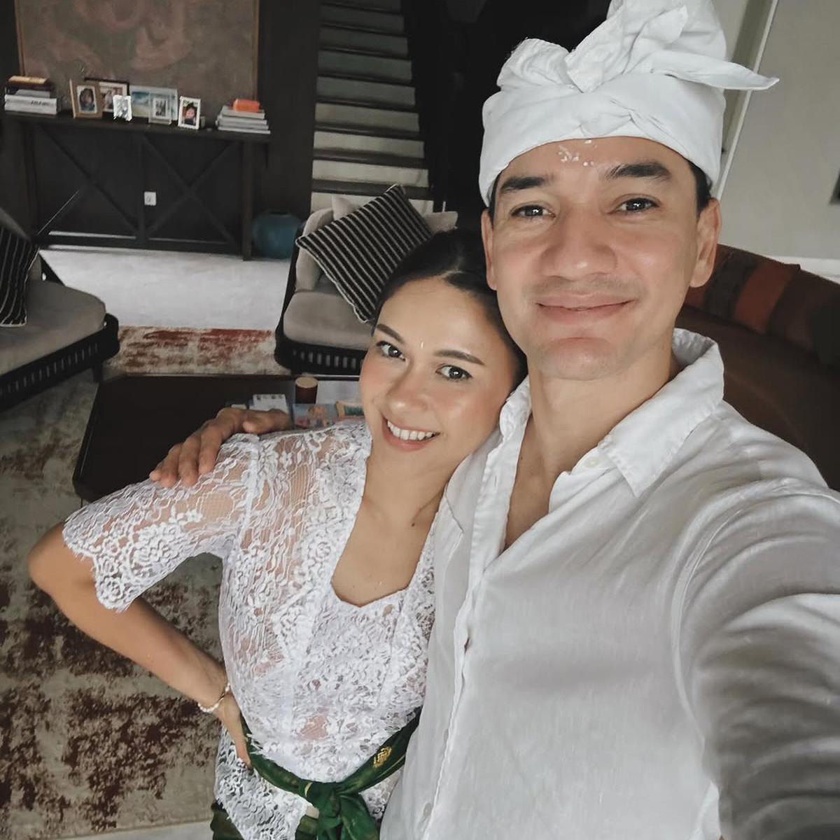 Potret Mesra Nana Mirdad dan Andrew White, Dapat Julukan Couple Goals
