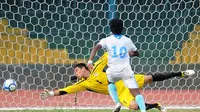 Neil Etheridge tak bisa memperkuat timnas Filipina di Piala AFF 2016. ( AFP/Lakruwan Wanniarachchi)