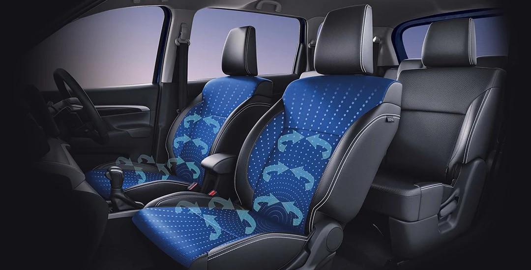 Suzuki XL6 facelift kini dilengkapi ventilated seats untuk kursi depan (marutisuzuki.com)