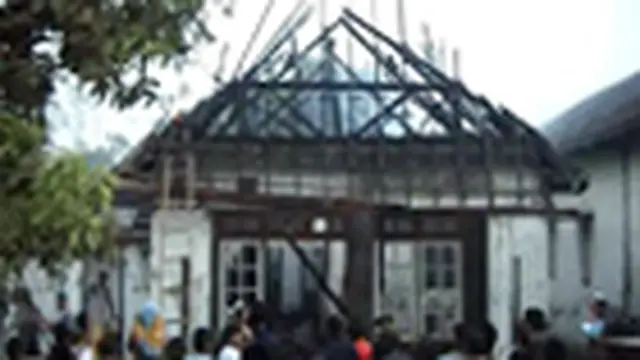 Kebakaran Akibat Konsleting Mesin Penanak Nasi