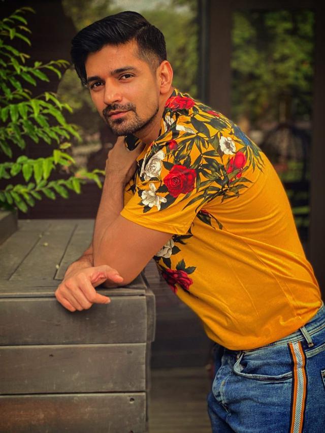 Pernah Dikabarkan dekat dengan Jedar, Ini 6 Potret Terbaru Vishal Singh