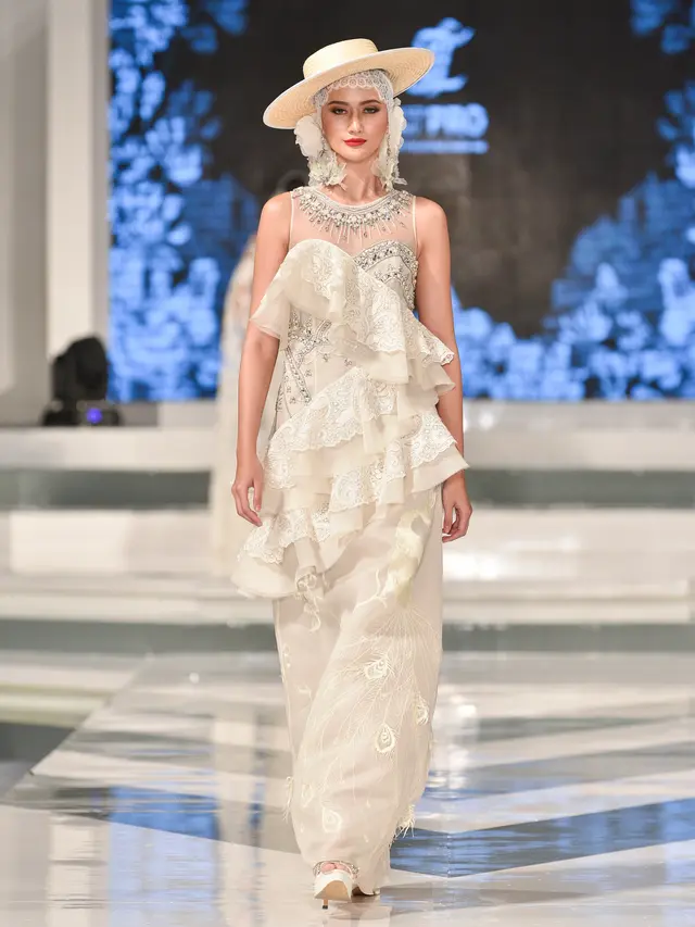 Desainer ASEAN Unjuk Kebolehan di Ciputra World Fashion Week 2018