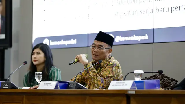 Menteri Koordinator Bidang Pembangunan Manusia dan Kebudayaan (Menko PMK) Muhadjir Effendy Seminar Negeri di Universitas Nasional Malang. (Istimewa)