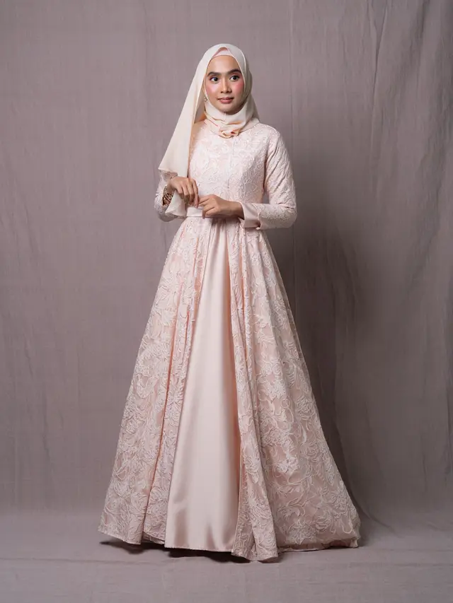 Model Gamis Brokat Ibu-Ibu Terbaru