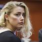 Amber Heard dalam persidangan melawan Johnny Depp. (Evelyn Hockstein/Pool via AP)