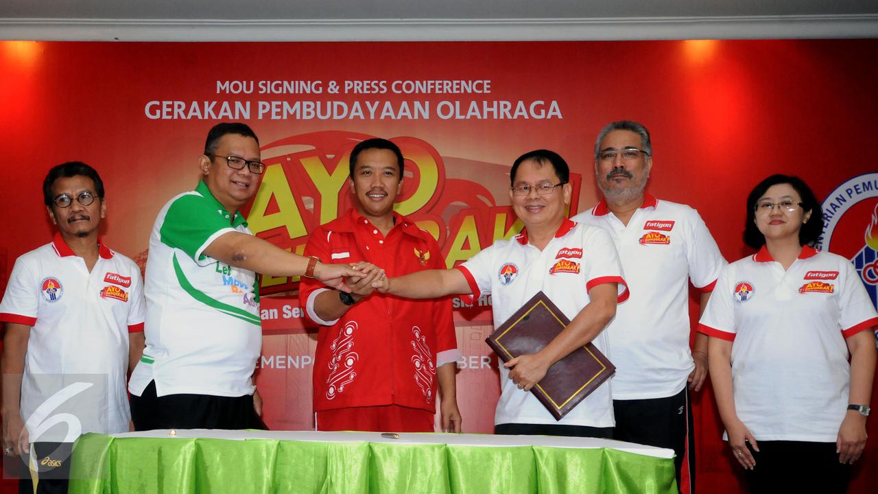20151127-Kemenpora dan PT Kalbe Farma Luncurkan Program Ayo Bergerak!-Jakarta