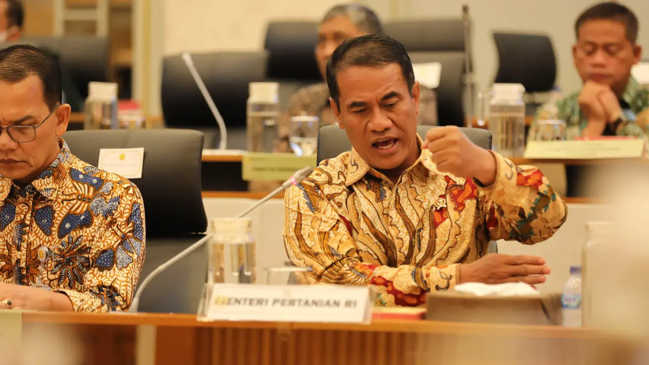Lindungi Petani, Mentan Amran Tegaskan Blacklist dan Cabut Izin 4 Perusahaan Pemalsu Pupuk