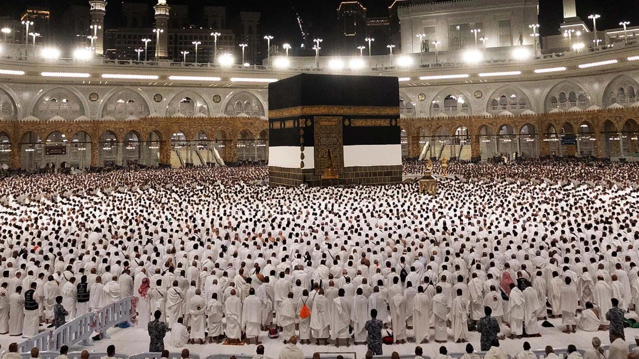 FOTO: Lautan Jemaah Haji  Padati Makkah Jelang Puncak Haji