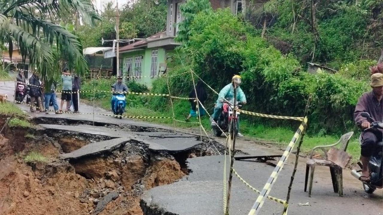 BPBD Agam Catat Lima Kecamatan Dilanda Banjir, Longsor, dan Pohon Tumbang Akibat Hujan Deras