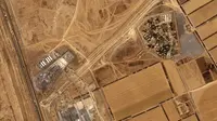 Gambar satelit yang diperoleh dari Planet Labs PBC dan diambil pada tanggal 3 Mei 2024, menunjukkan pemandangan luas perbatasan Kerem Shalom antara Israel dan Jalur Gaza. (AFP)