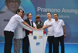 Gubernur DKI Jakarta, Pramono Anung, mencanangkan pembangunan Jembatan Donat atau Pedestrian Deck Dukuh Atas di Setiabudi, Jakarta Selatan, pada Minggu (21/6/2026). (Pemprov DKI)