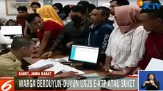 Meski untuk pemutakhiran dan perbaikan data KTP elektronik sudah ditambah tiga komputer dan tiga staf, antrean masih saja panjang.
