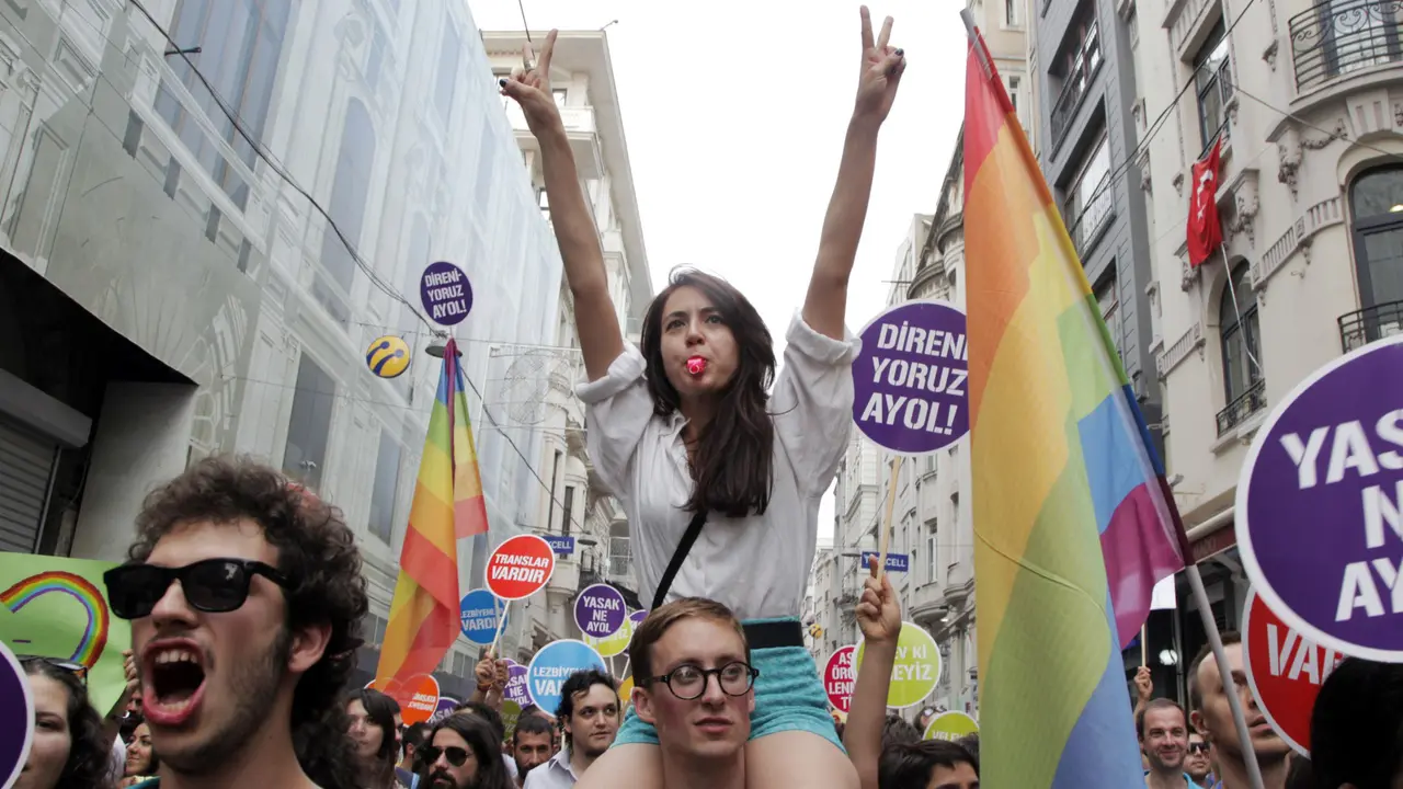 Alami Kekerasan Brutal, Bagaimana Nasib Kaum LGBT di Turki?