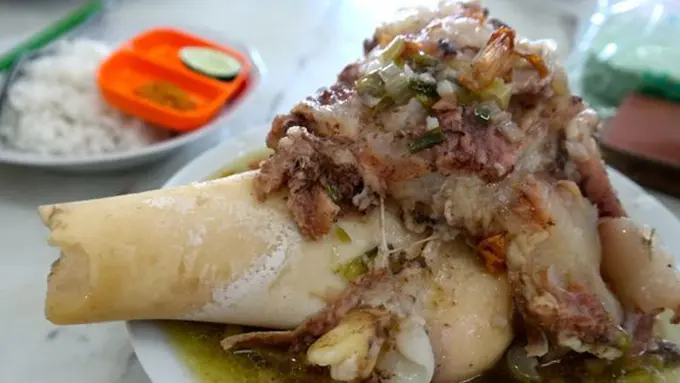 Kaldu kokot khas Sumenep/Copyright junantoherdiawan.com